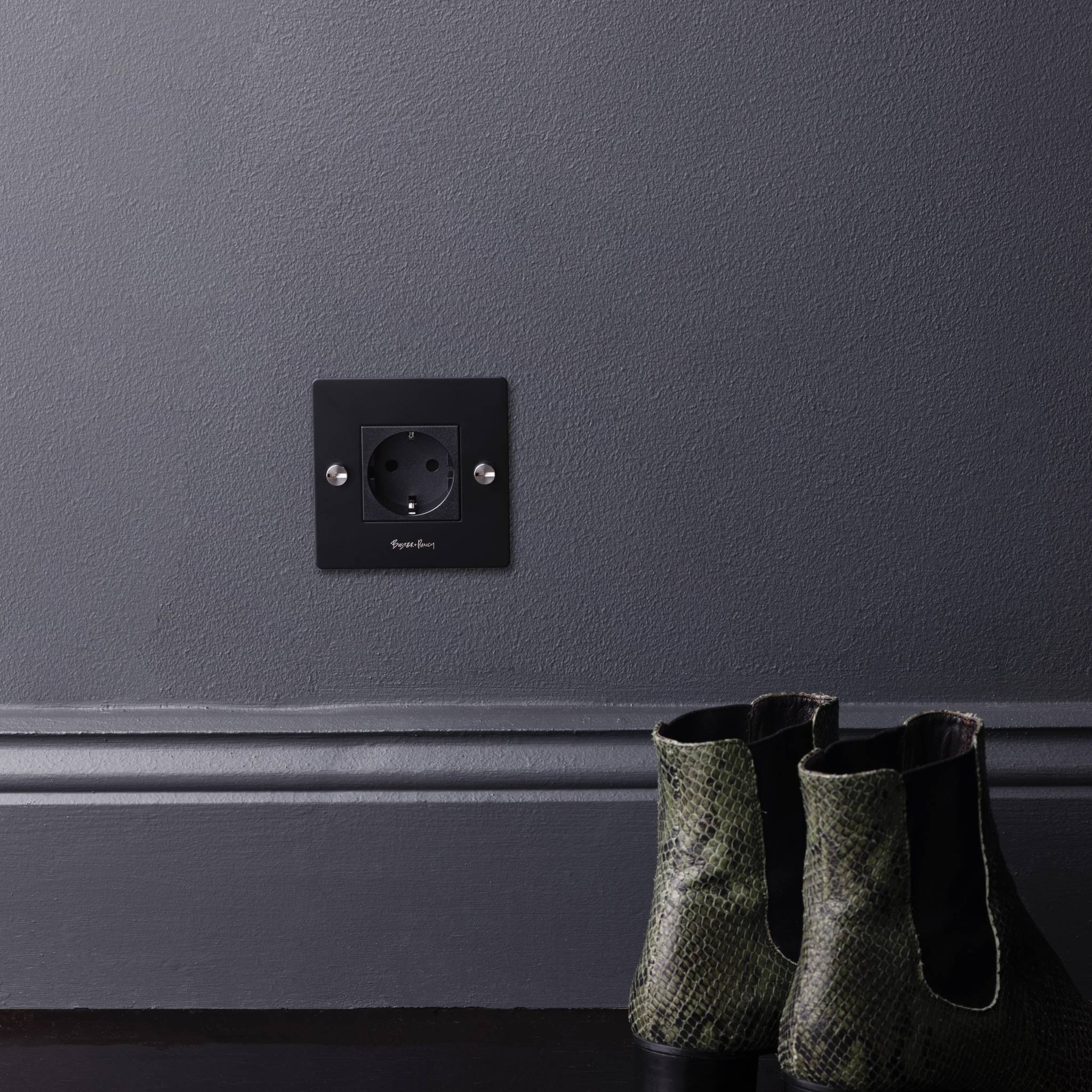 1G SOCKET / SCHUKO TYPE F / CROSS / WITH LOGO - Image 9