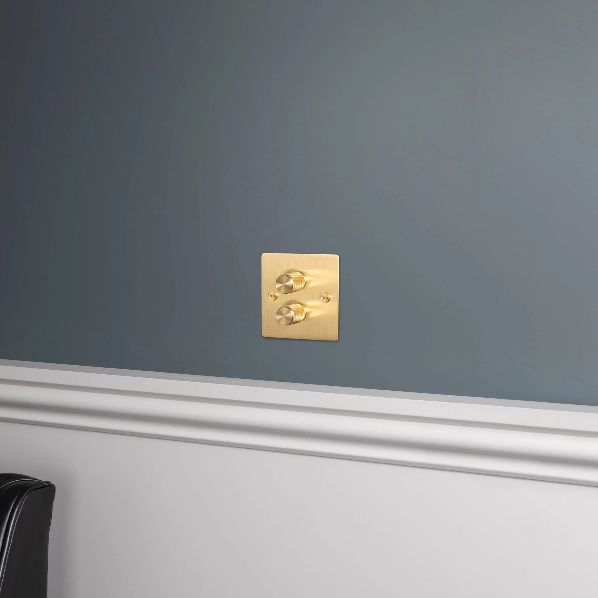 2G DIMMER / 120W / CROSS / BRASS - Image 4