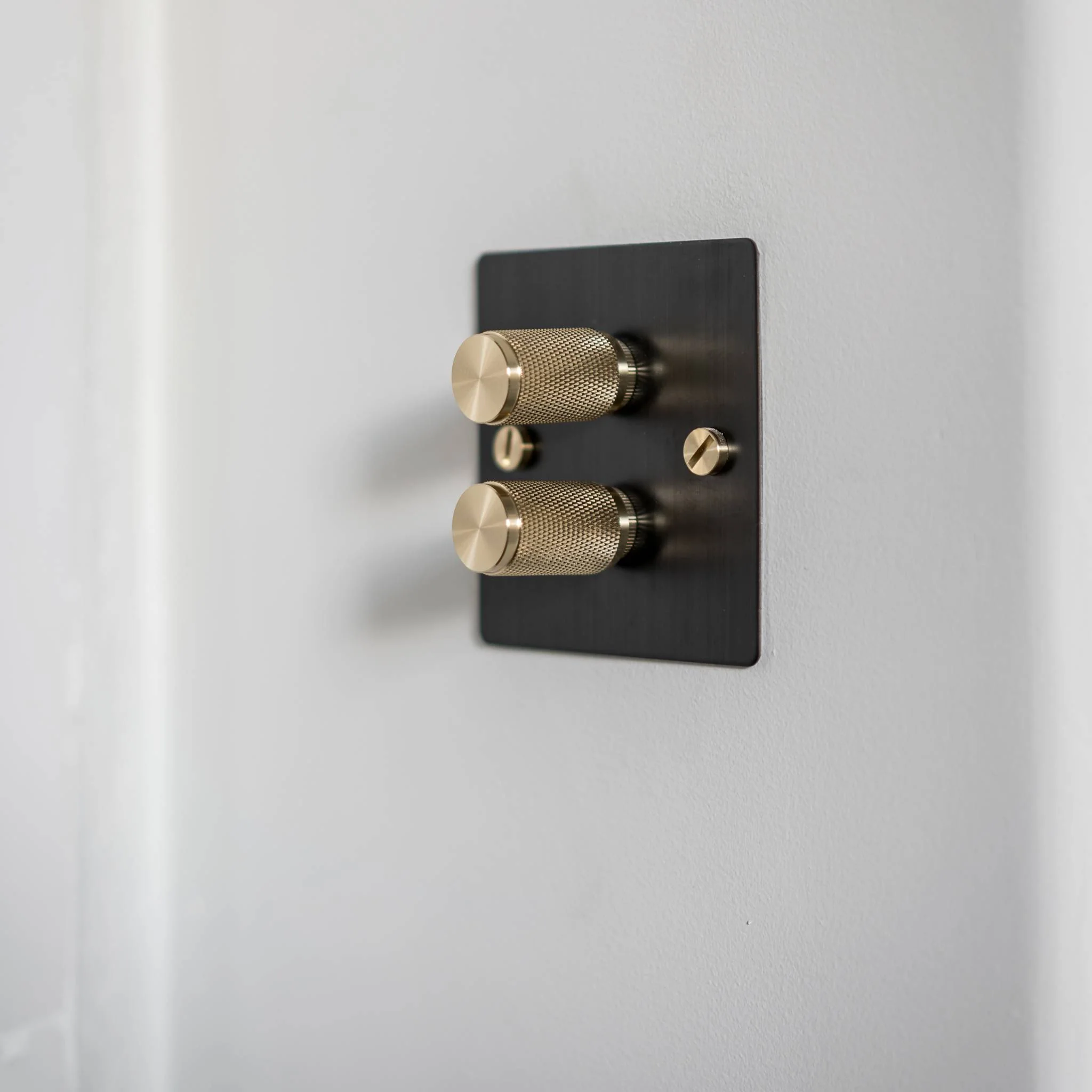 2G DIMMER / 120W / CROSS / SMOKED BRONZE - Image 7
