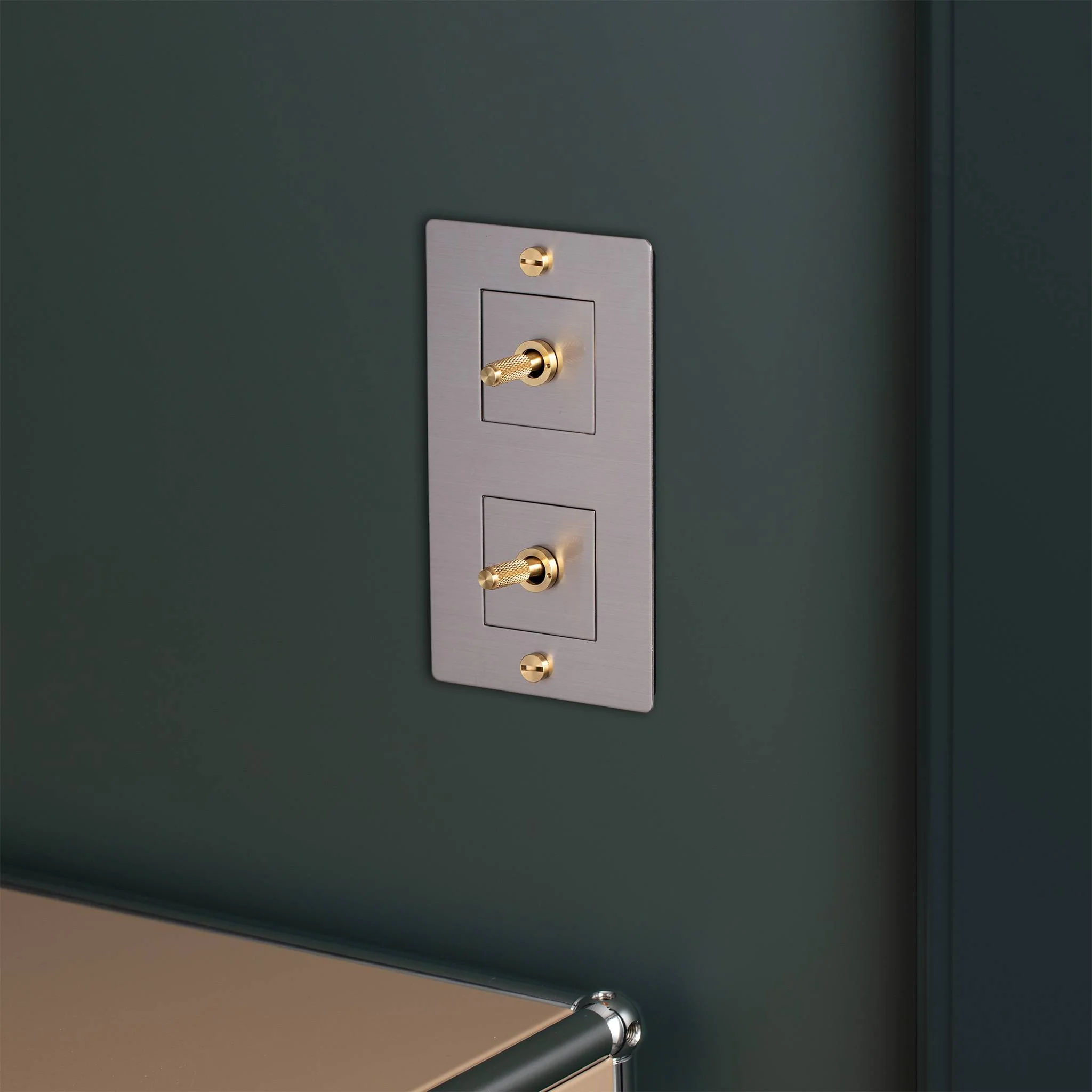 2G WALL PLATE / VERTICAL / WITH INFILLS / WITHOUT LOGO - Image 10