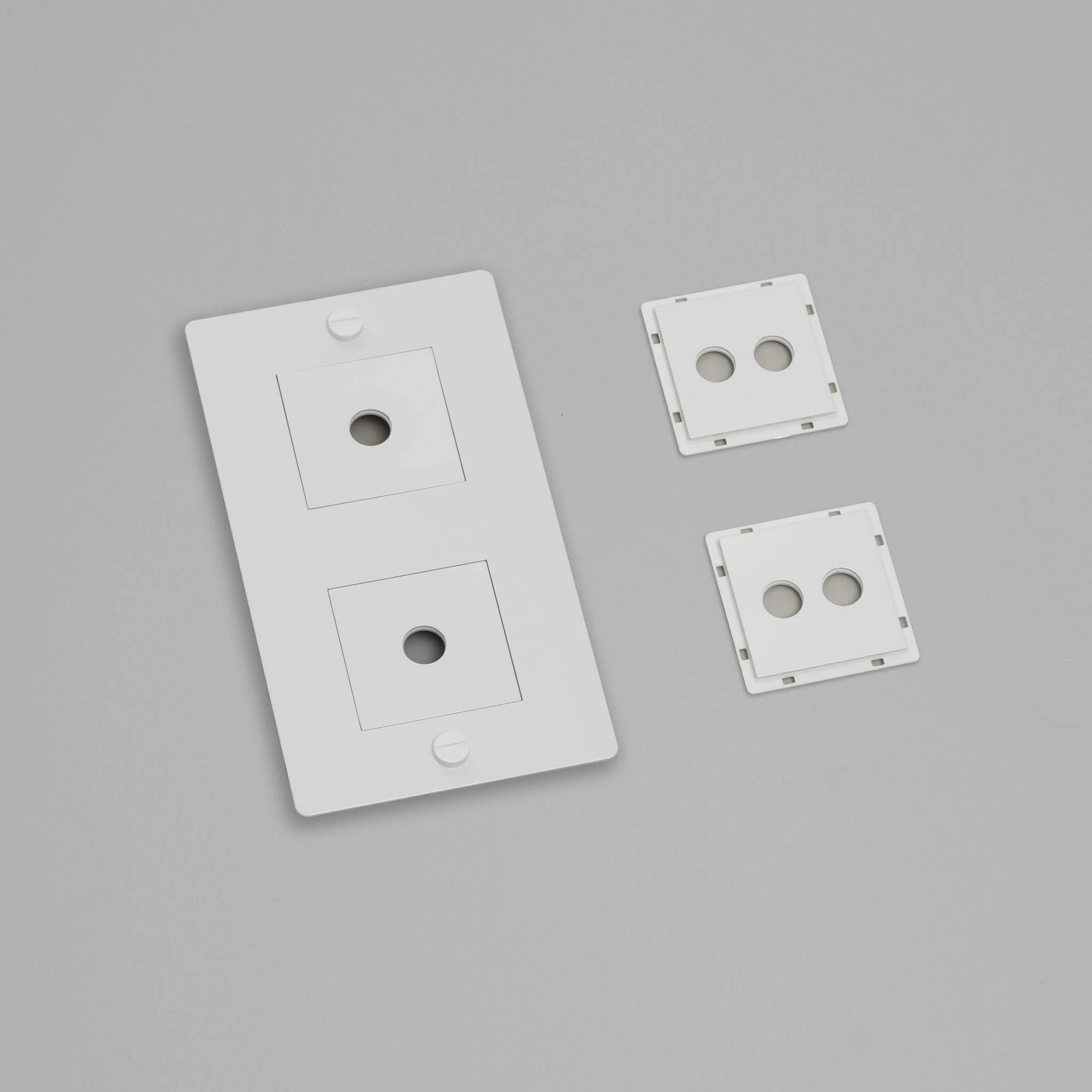 2G WALL PLATE / VERTICAL / WITH INFILLS / WITHOUT LOGO - Image 5