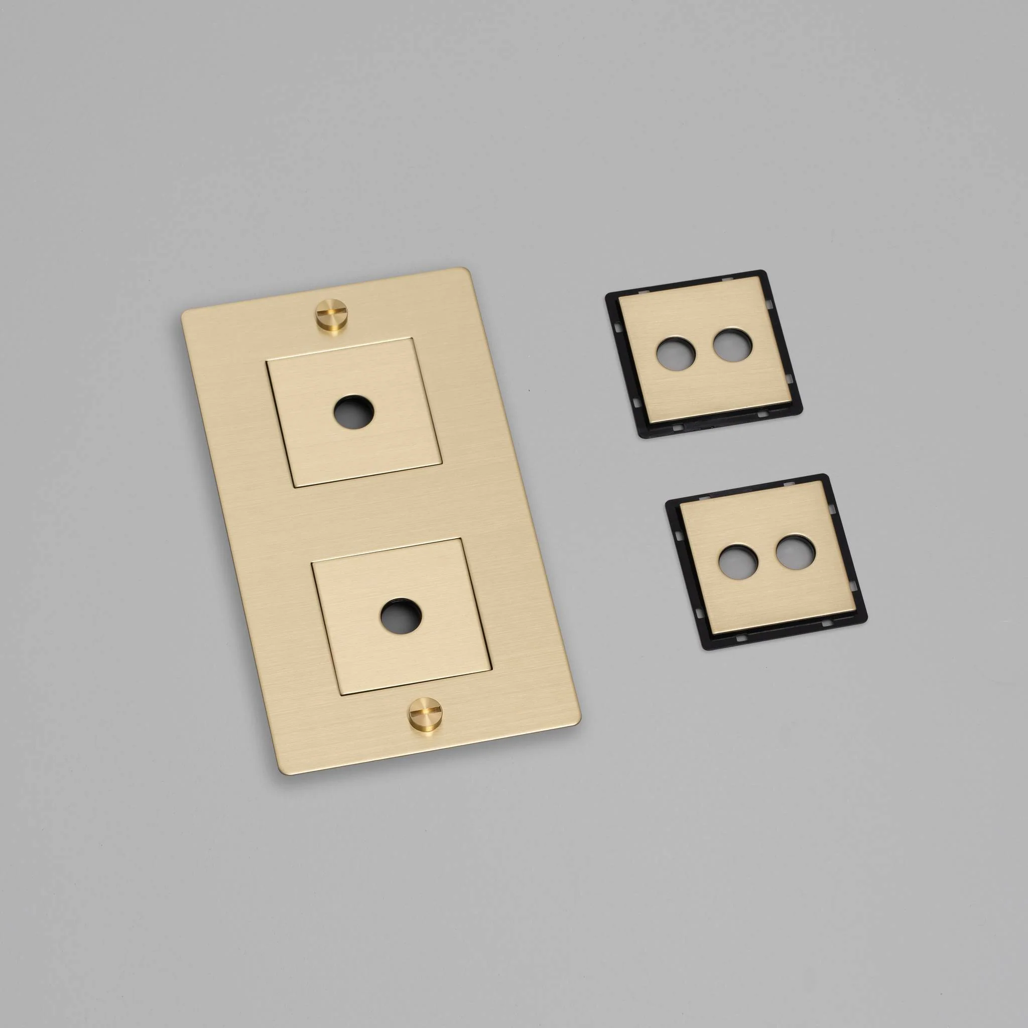2G WALL PLATE / VERTICAL / WITH INFILLS / WITHOUT LOGO - Image 7