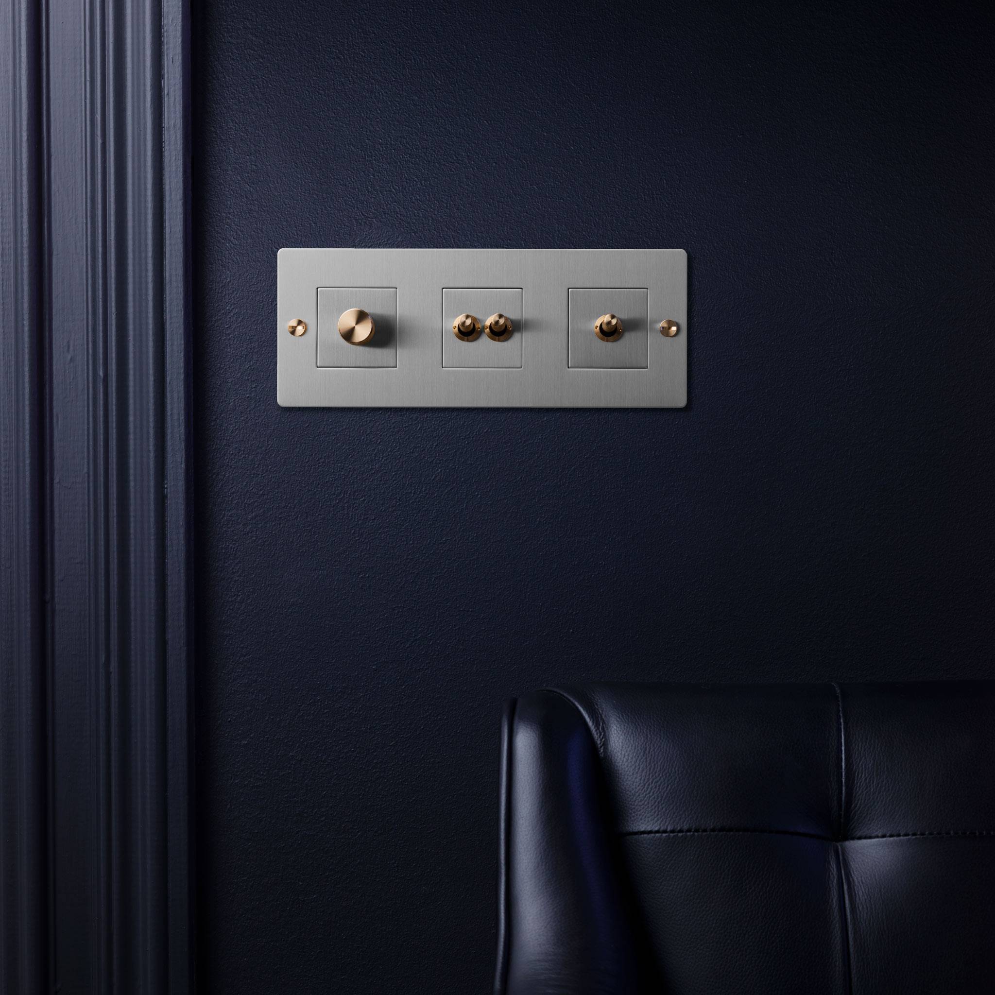 3G WALL PLATE / HORIZONTAL / WITH INFILLS / WITHOUT LOGO - Image 6