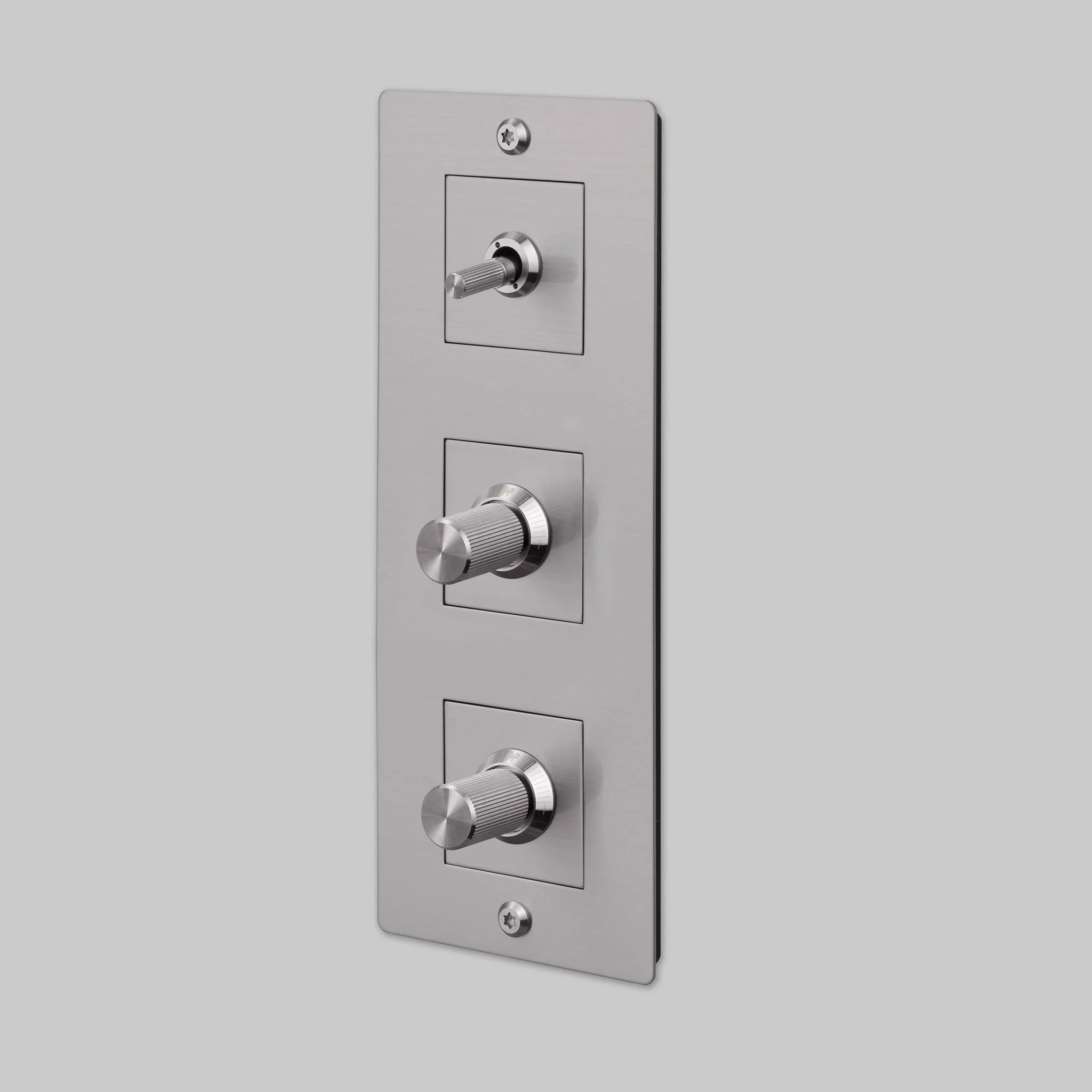 3G WALL PLATE / VERTICAL / WITH INFILLS / WITHOUT LOGO - Image 3