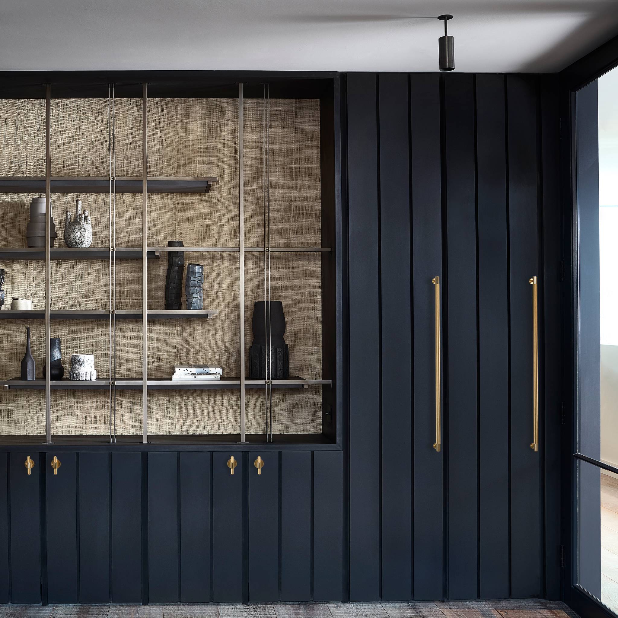 CLOSET BAR / CROSS - Image 13