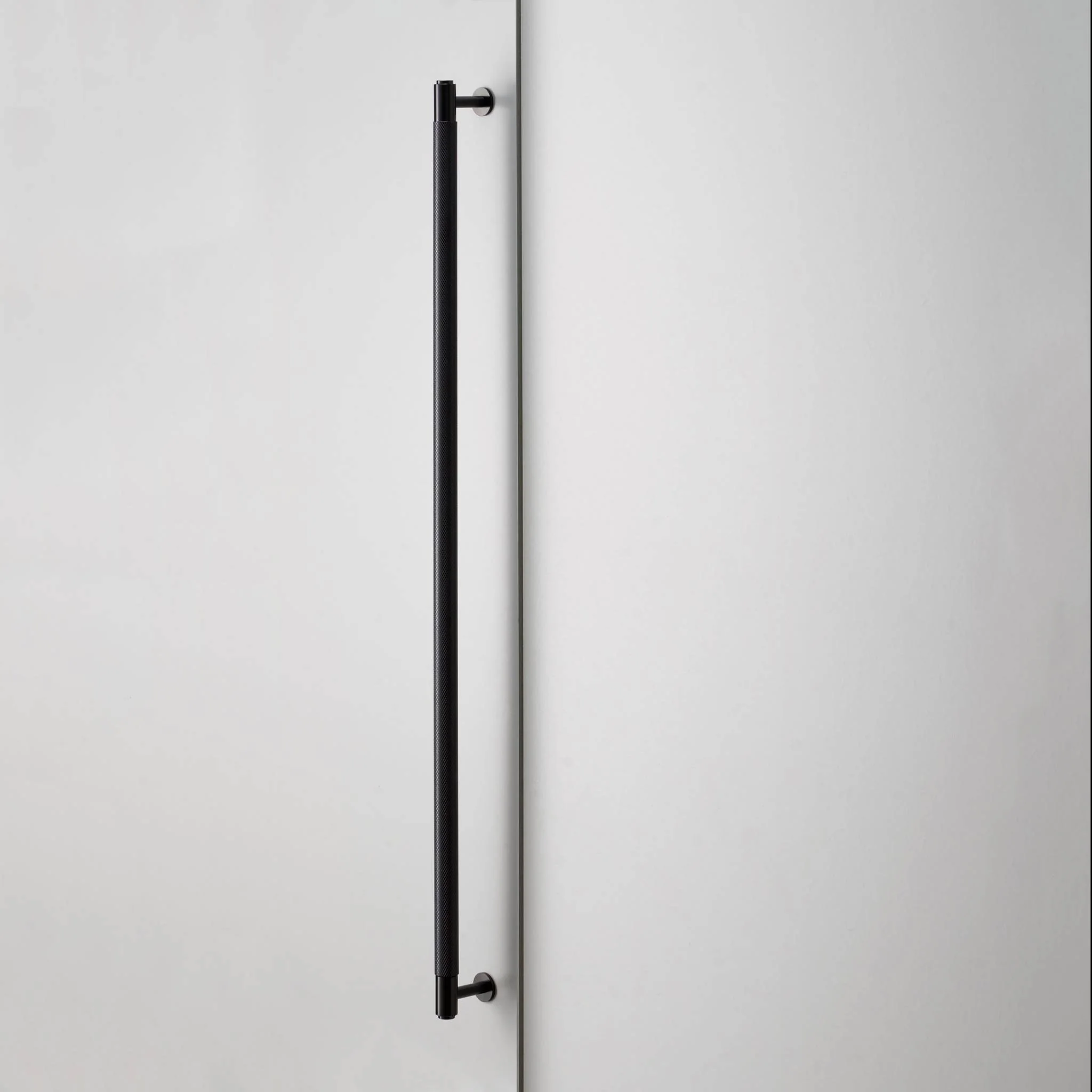 CLOSET BAR / CROSS - Image 19
