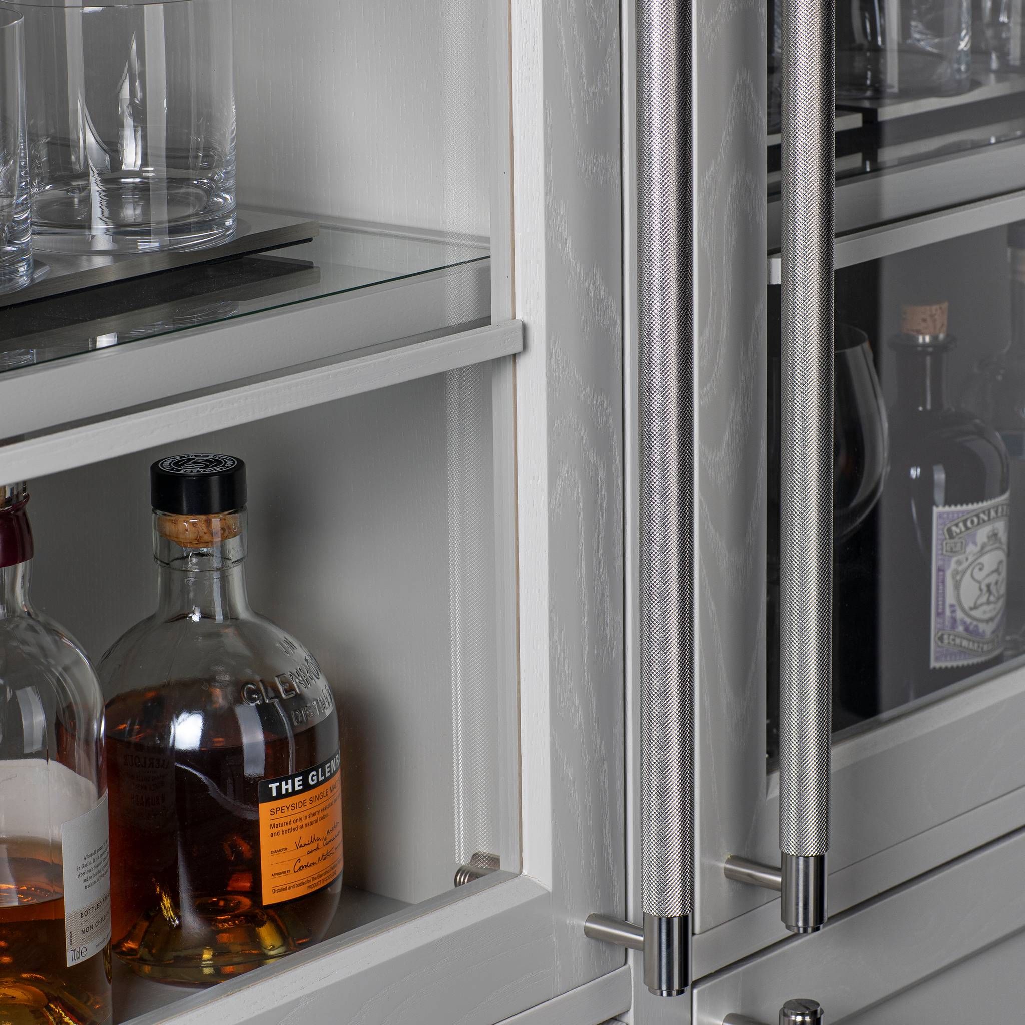 CLOSET BAR / CROSS - Image 8