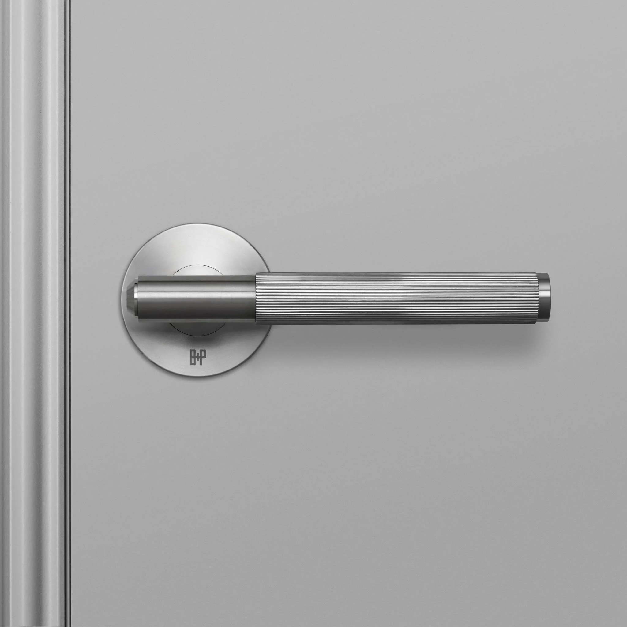 DOOR HANDLE SET / LINEAR / SPRUNG - Image 10