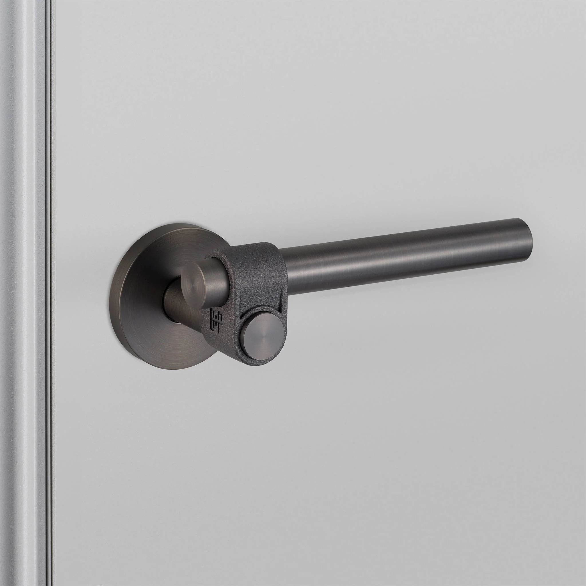DOOR HANDLE SET / CAST / SPRUNG - Image 10