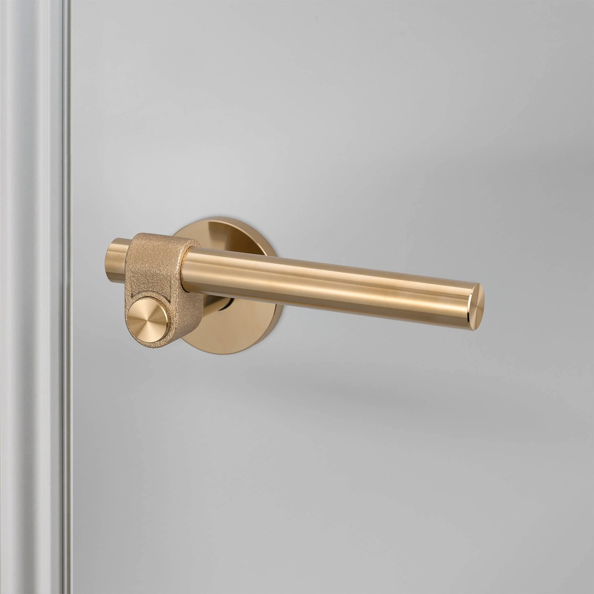 DOOR HANDLE SET / CAST / SPRUNG - Image 5