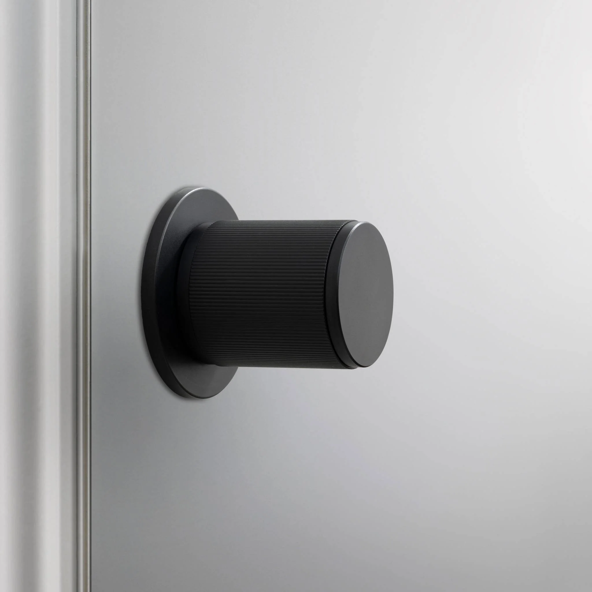 DOOR KNOB SET / LINEAR - Image 3