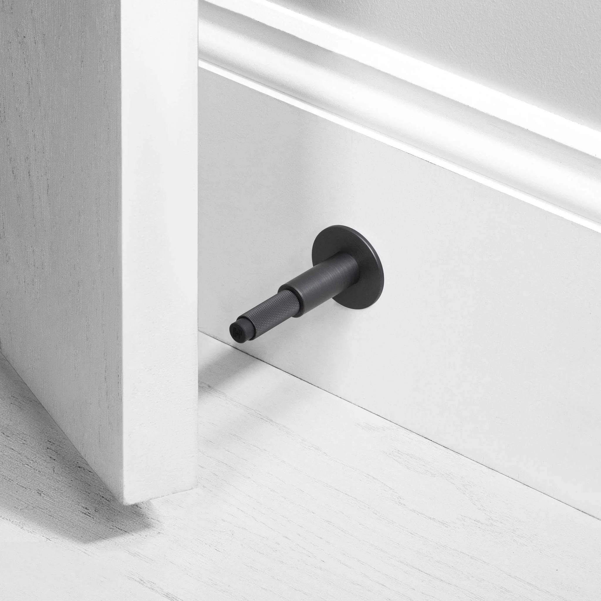 DOOR STOP / WALL / CROSS - Image 10