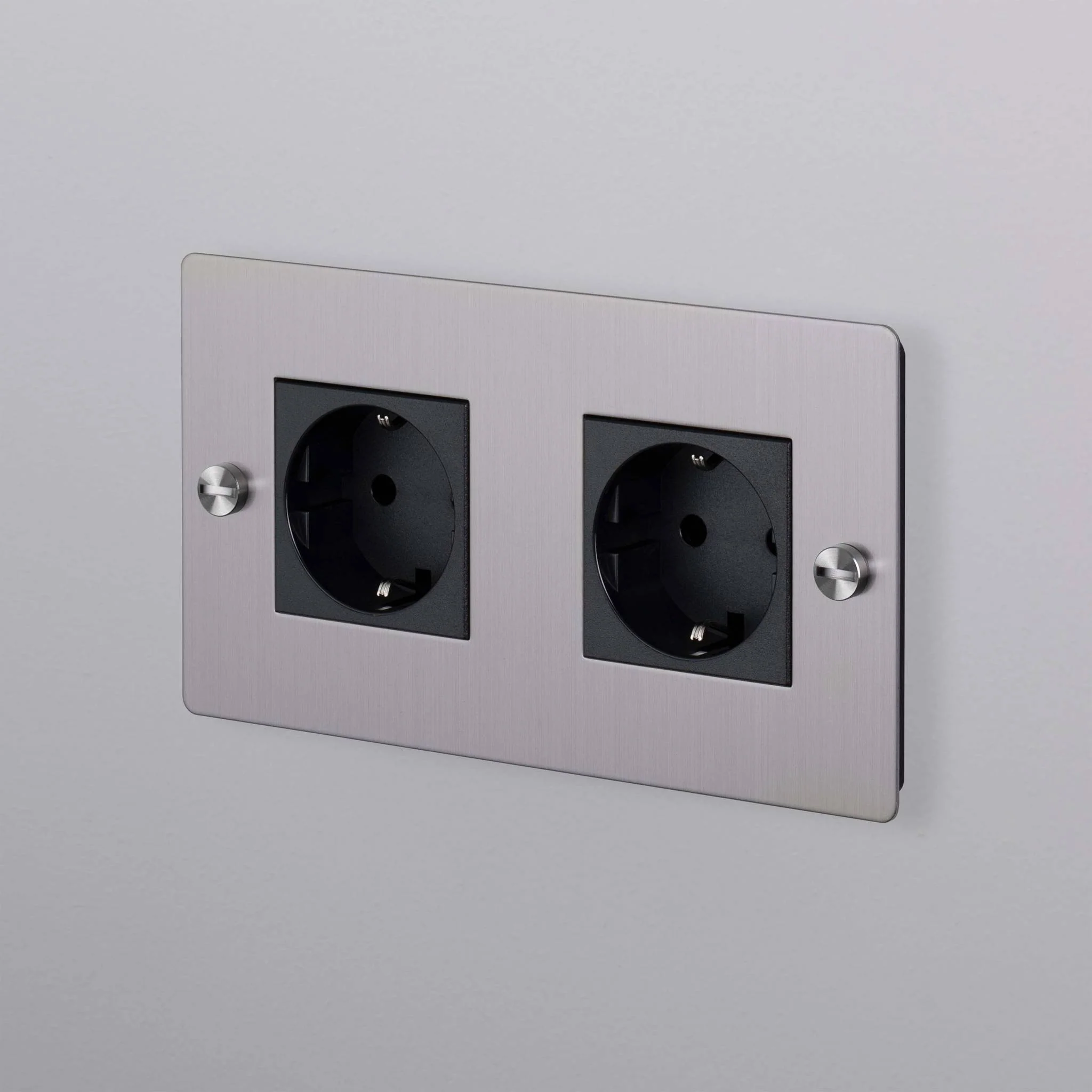 2G SOCKET / SCHUKO TYPE F / WITHOUT LOGO - Image 3