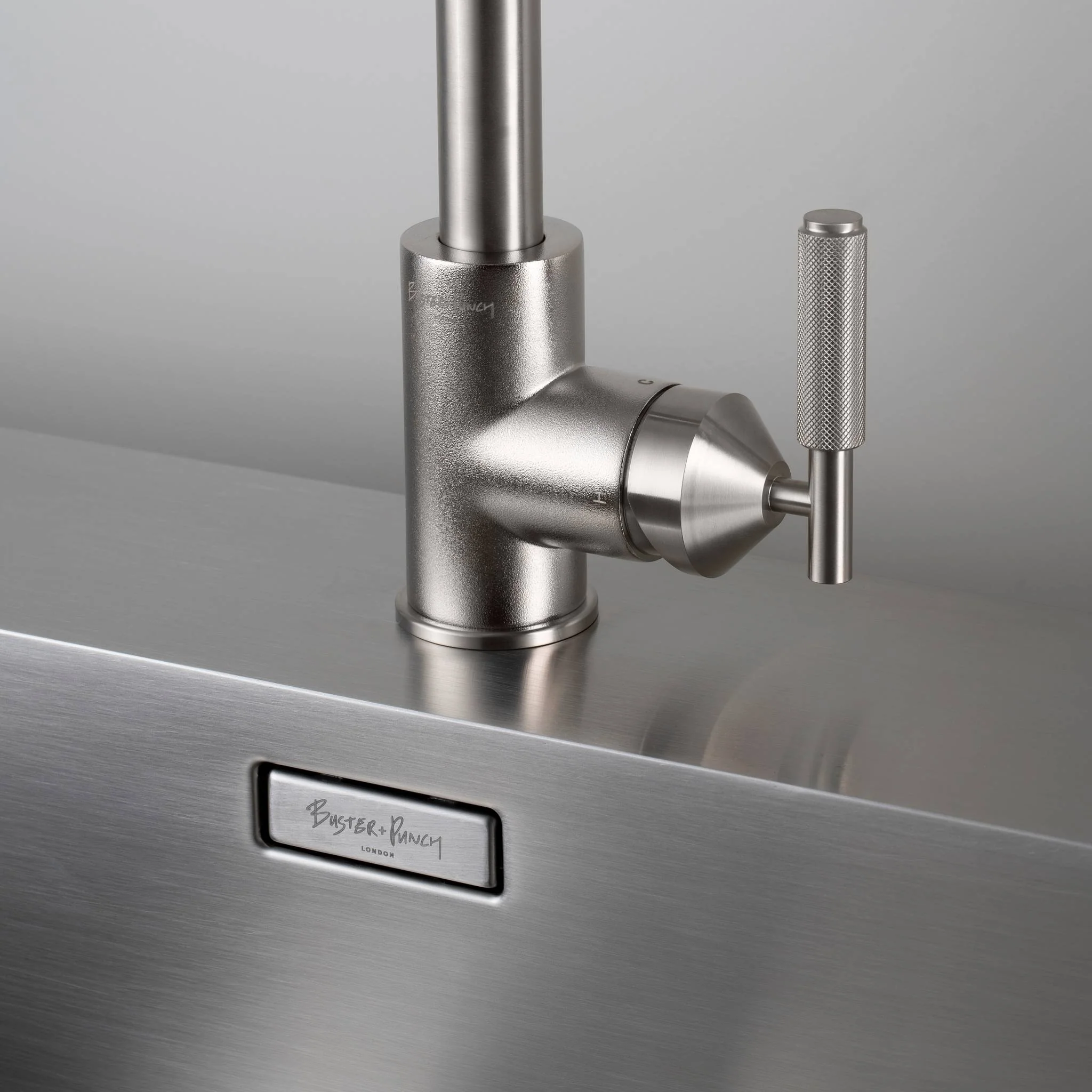EU KITCHEN TAP / PULL-OUT MIXER / CROSS - Image 12