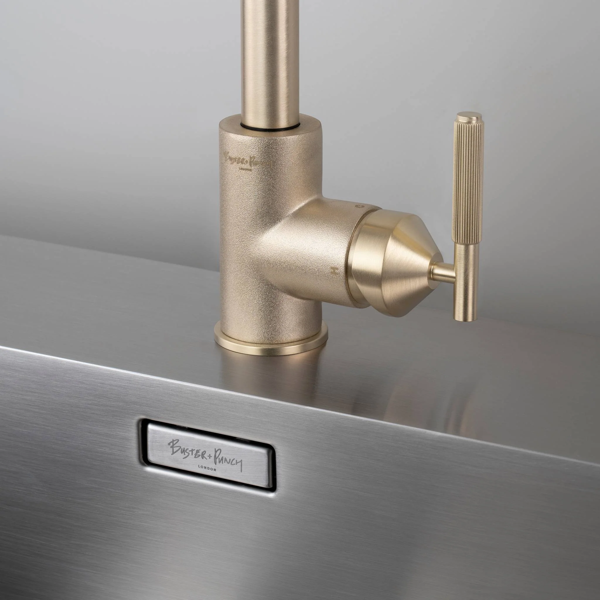 EU KITCHEN TAP / PULL-OUT MIXER / LINEAR - Image 4