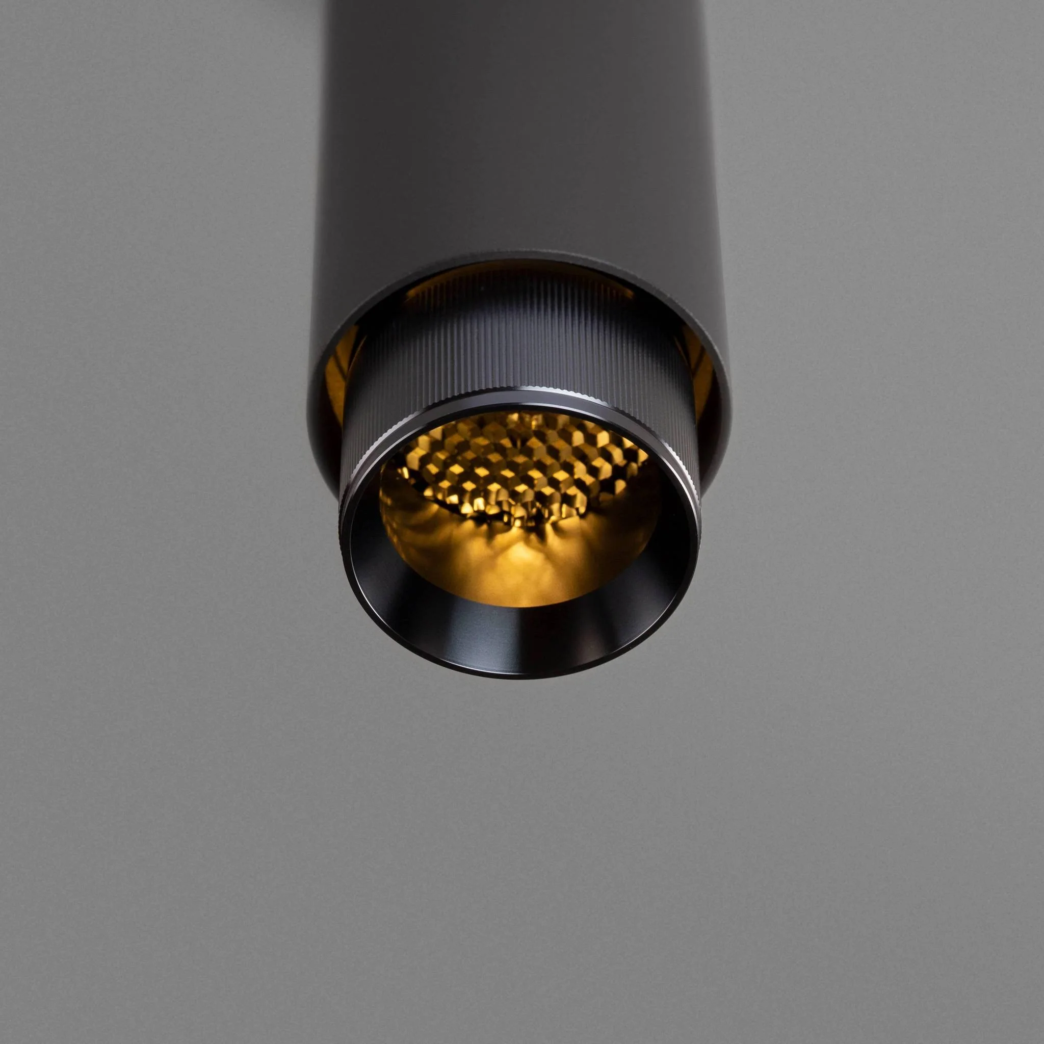 EXHAUST PENDANT / LINEAR / GRAPHITE - Image 20