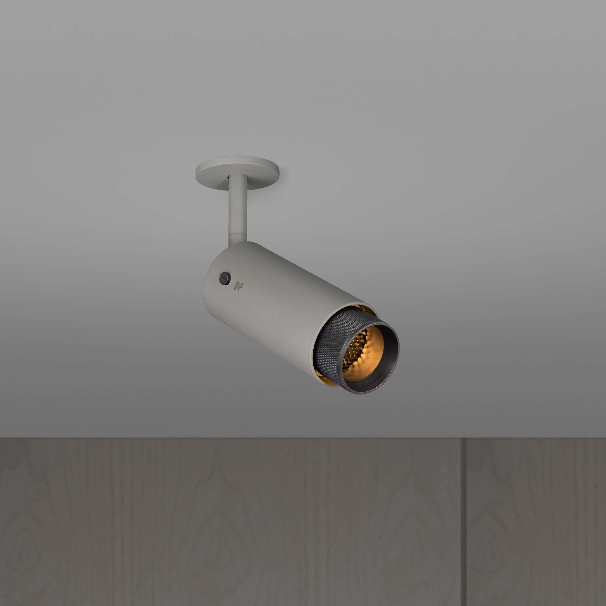 EXHAUST SPOT / CROSS / STONE