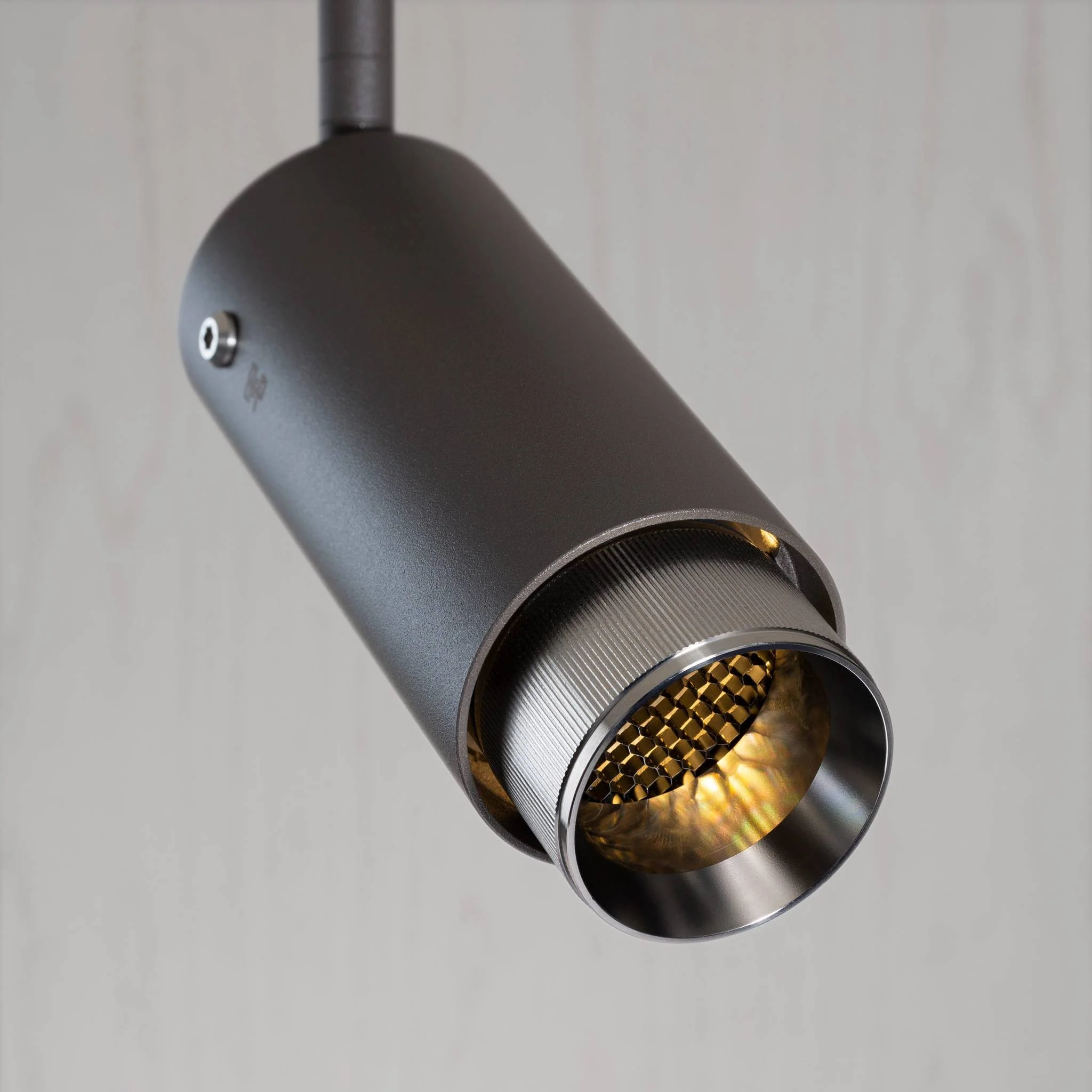 EXHAUST SPOT / LINEAR / GRAPHITE - Image 8