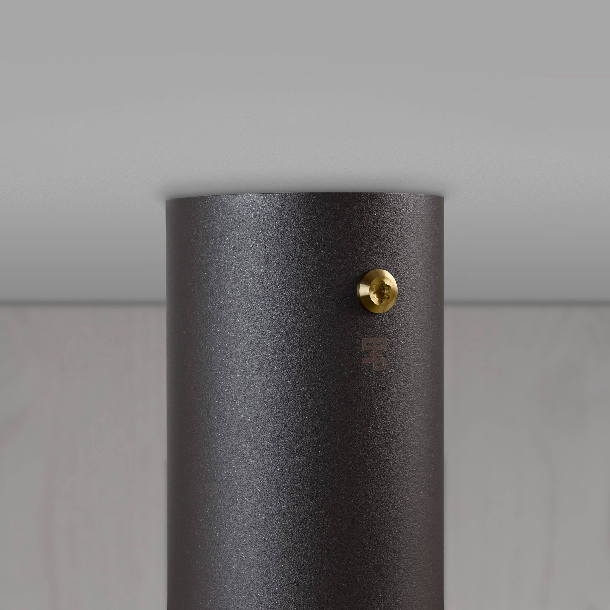 EXHAUST SURFACE / LINEAR / GRAPHITE - Image 11