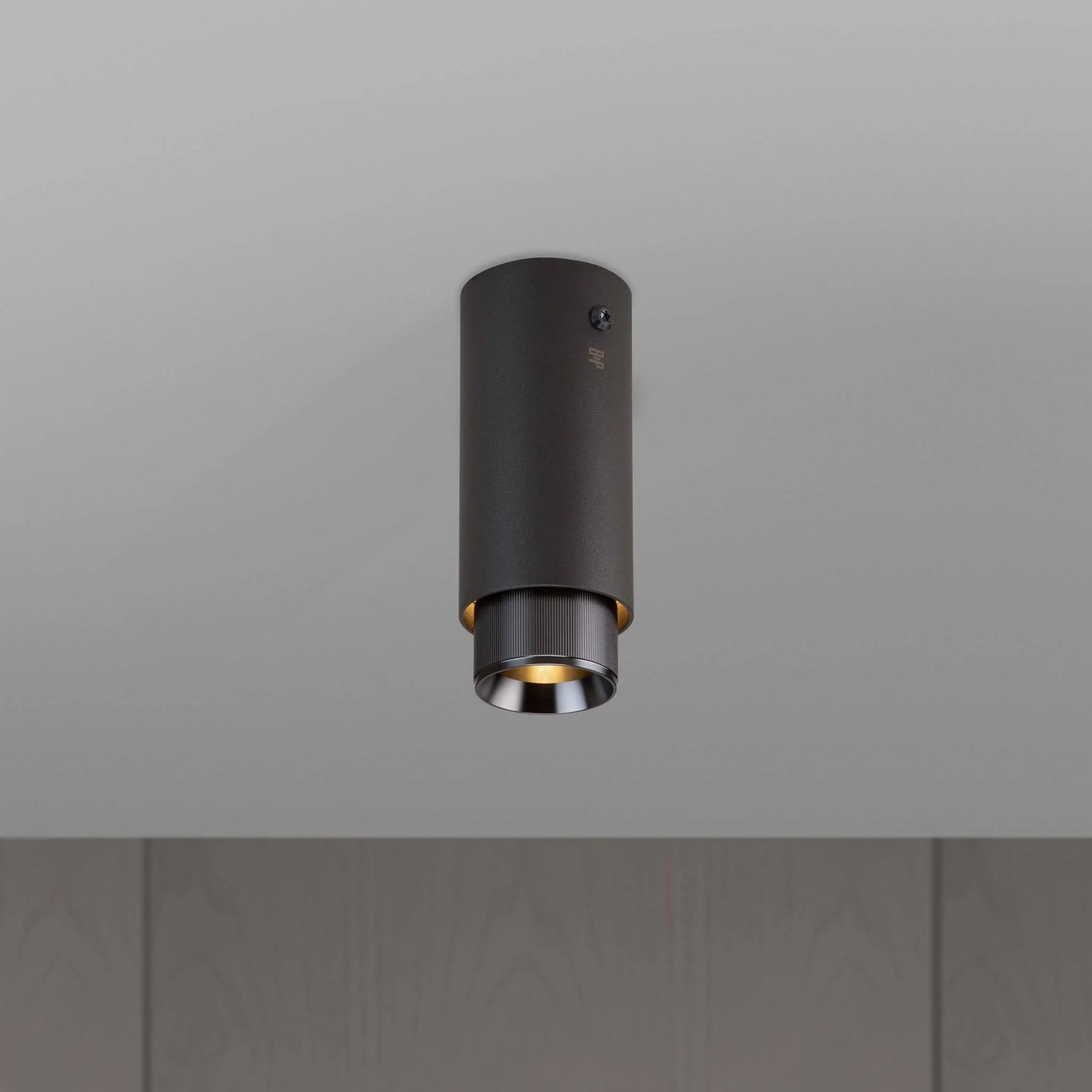 EXHAUST SURFACE / LINEAR / GRAPHITE - Image 14