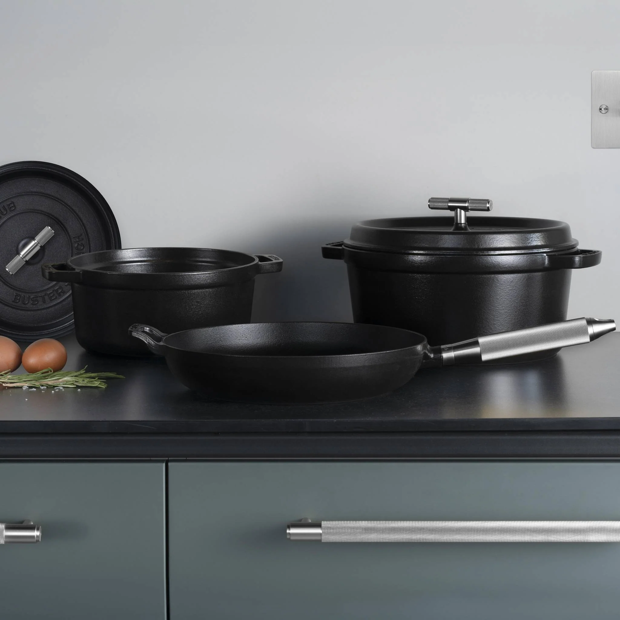 PAN / 11.02 INCHES / CROSS / STAUB - Image 13