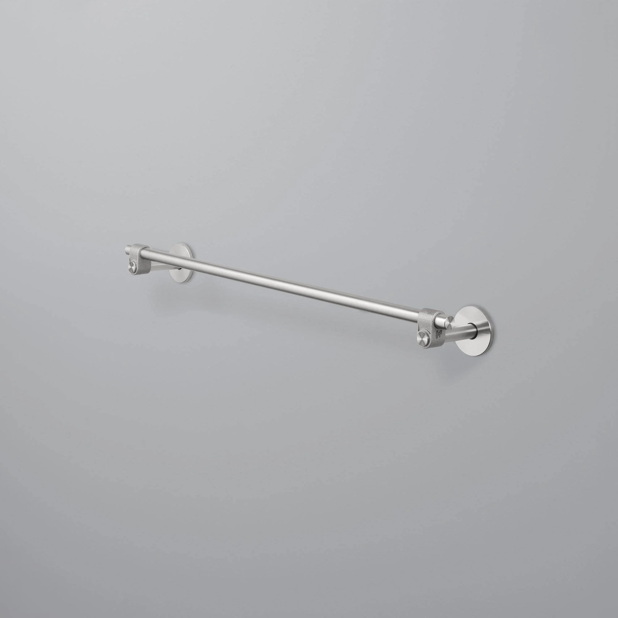 TOWEL RAIL / CAST - Image 9